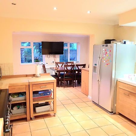 Specious 3Bed Property With Parking & Large Garden Aveley Екстериор снимка