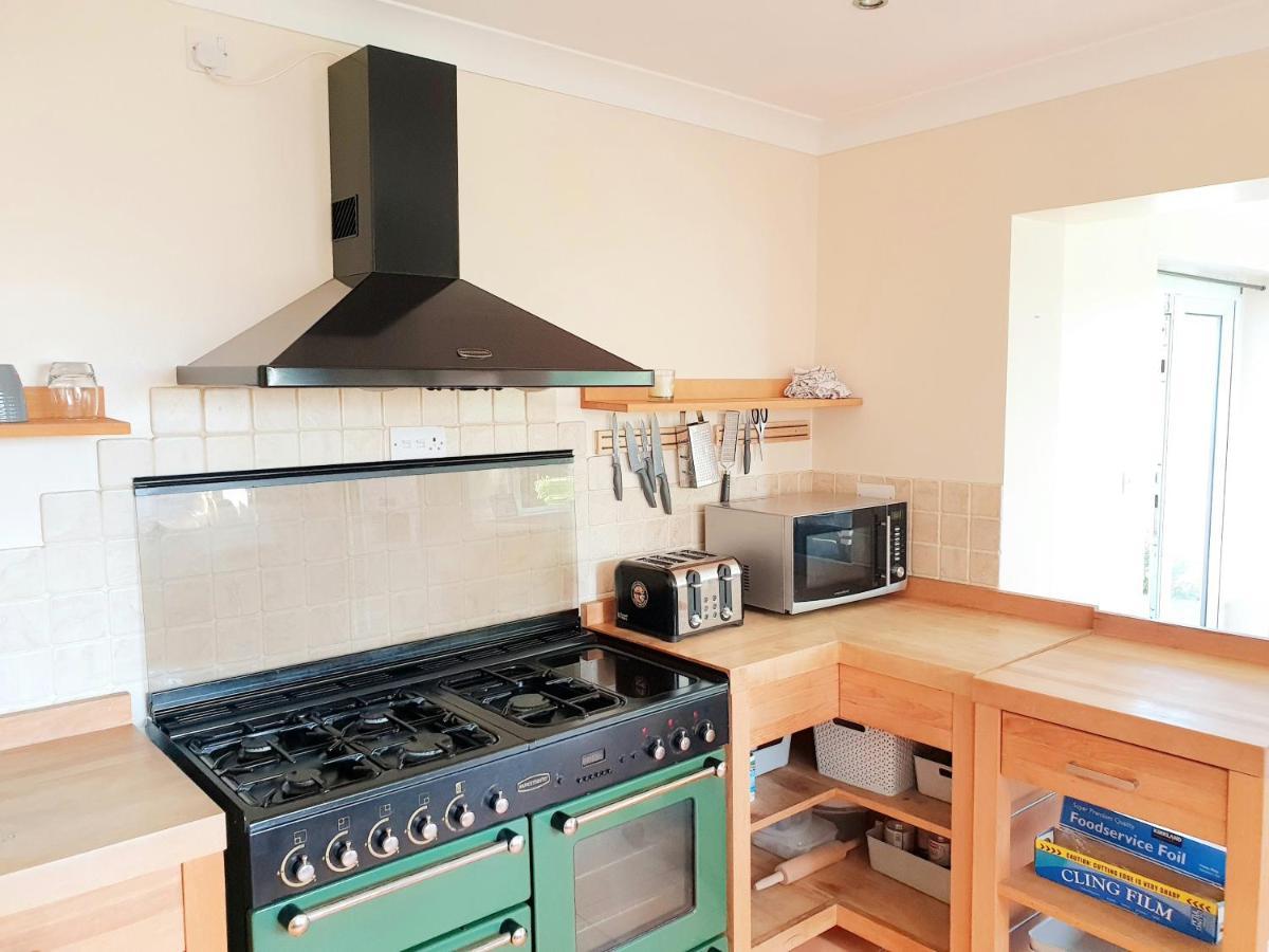 Specious 3Bed Property With Parking & Large Garden Aveley Екстериор снимка